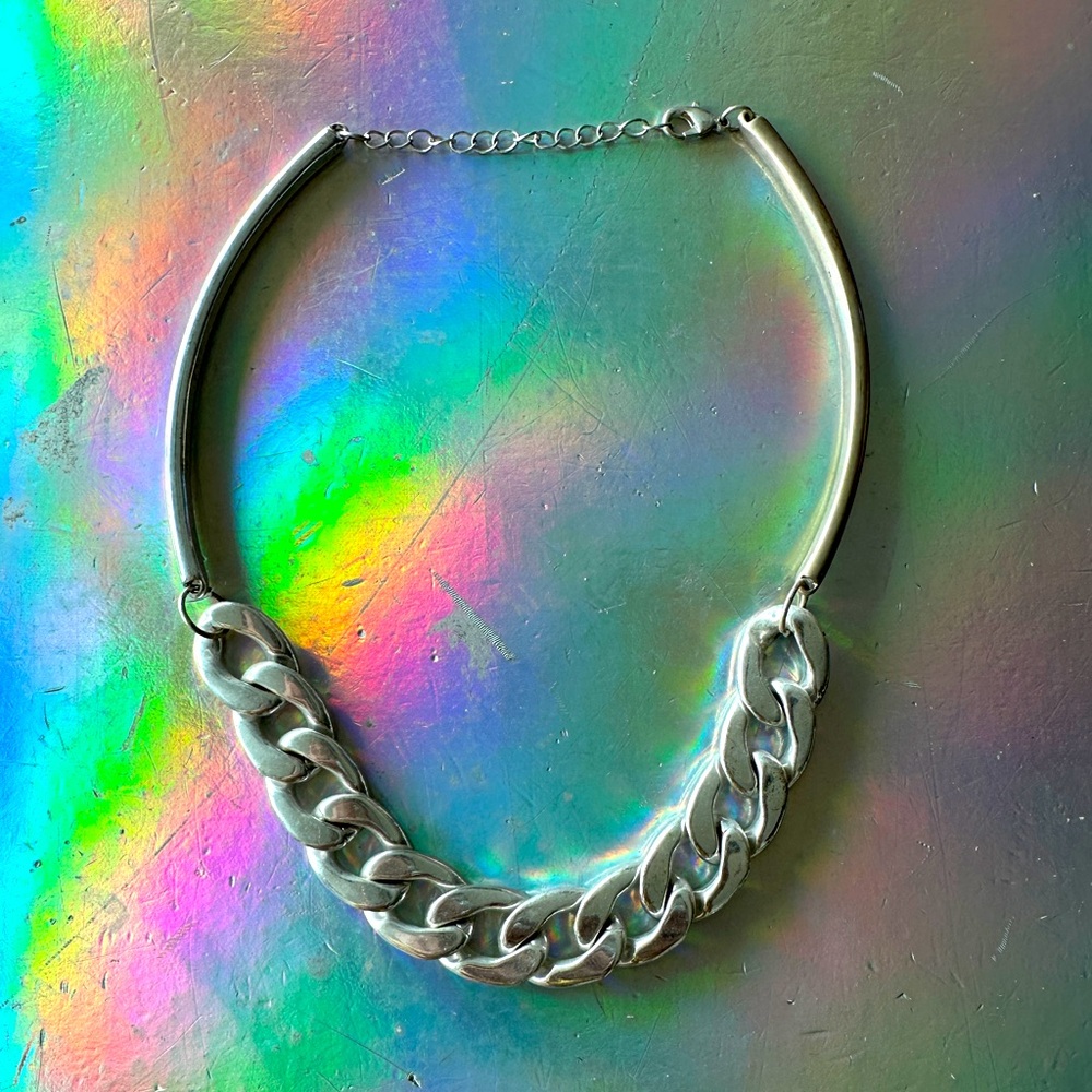 H&M Short 7-inch Chain Link Silver Collar Necklace
